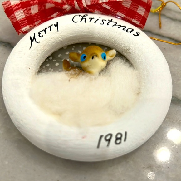 1981 Christmas Ornament - Picture 2 of 7